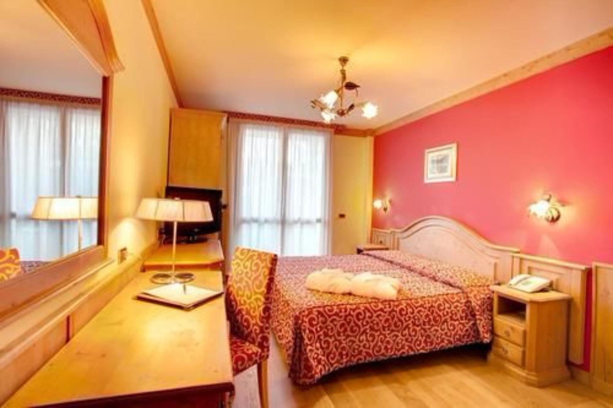 Splendid Hotel 4*